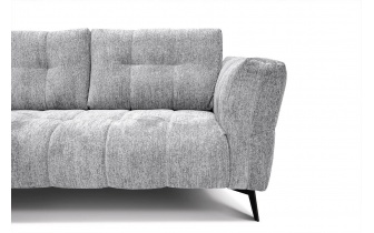 Ecksofa in modischer Farbe